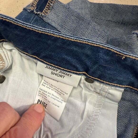 PAIGE Blue Jean JIMMY JIMMY Shorts with Cuffed Hem and Distressed Details - Picture 3 of 4